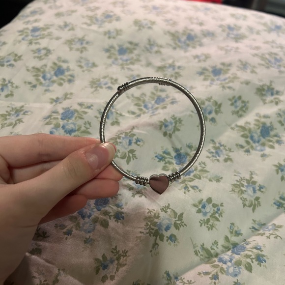 SILVER HEART ‘A’ INITIAL CUFF BRACELET - Picture 4 of 7